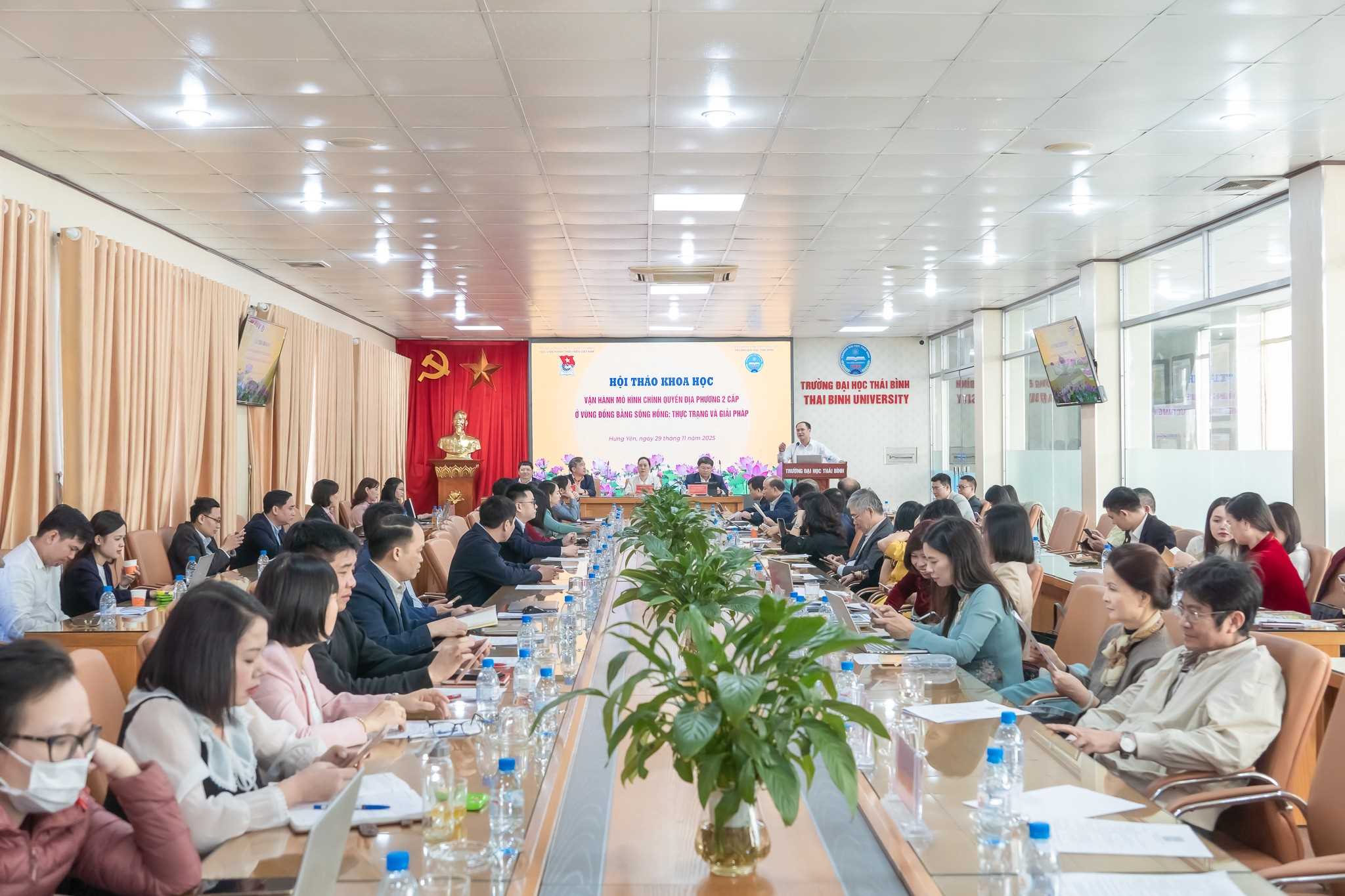 HỘI THẢO KHOA HỌC QUỐC GIA “VẬN HÀNH MÔ HÌNH CHÍNH QUYỀN ĐỊA PHƯƠNG HAI CẤP Ở VÙNG ĐỒNG BẰNG SÔNG HỒNG: THỰC TRẠNG VÀ GIẢI PHÁP”